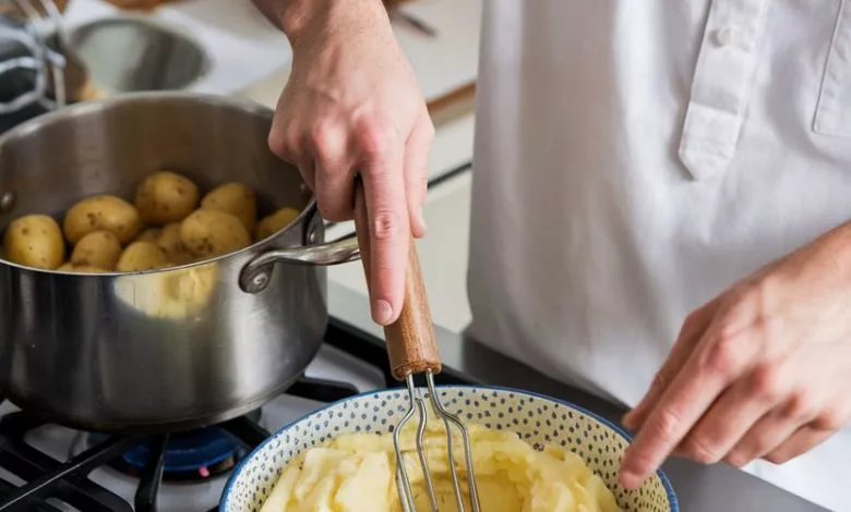 A Photo Of A Chef In A Kitchen Cooking M Lbfptstargu6akpl0uxirg H2xdkqkfs9yqpkwd9csbwa